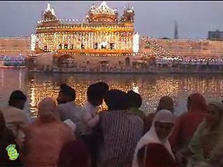 Le temple d'or à Amritsar (Inde du nord)