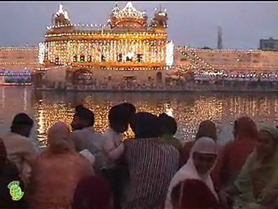 Le temple d'or à Amritsar (Inde du nord)