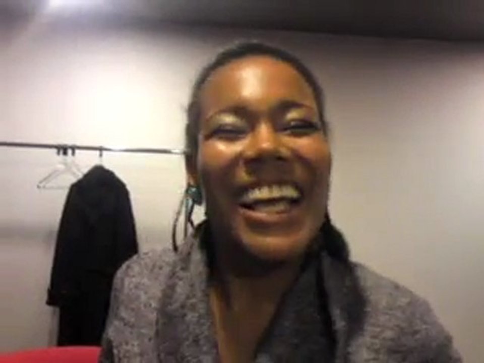 "TIME"  A CAPELLA par China juste pour le plaisir !!!