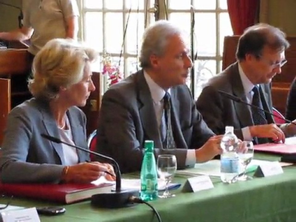 Georges Tron à Beauvais le 11 mai 2011