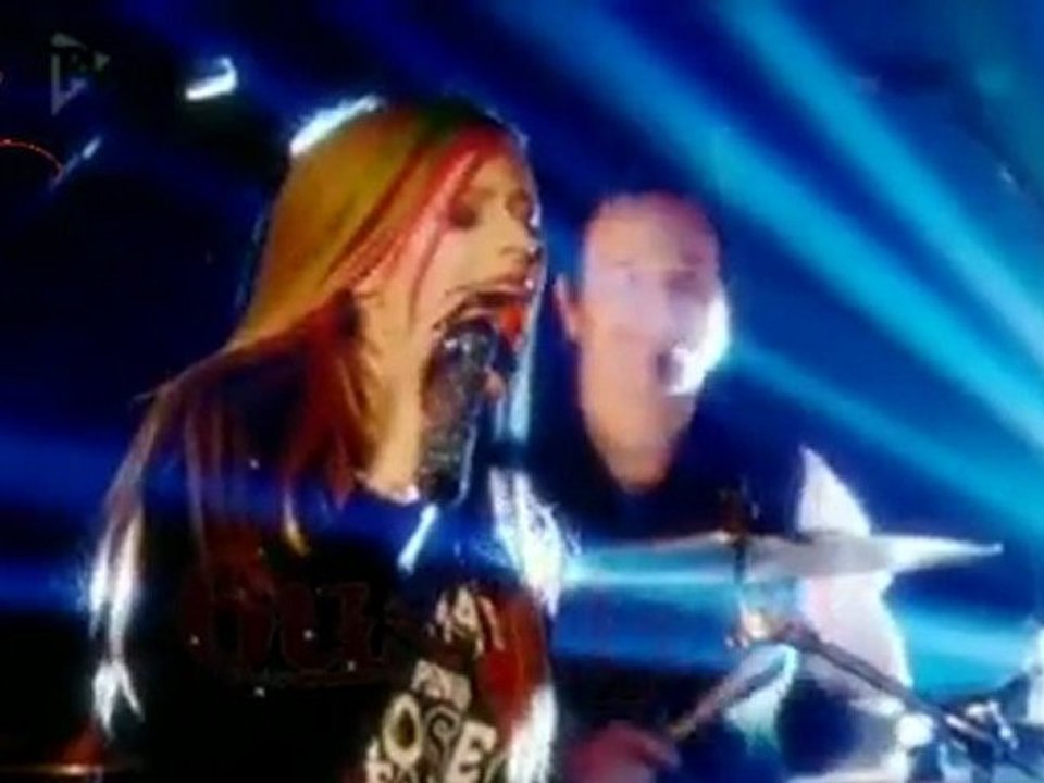 Avril Lavigne - Push Acoustic [Live] [HQ] (by 6ustucN)