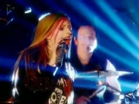 Avril Lavigne - Push Acoustic [Live] [HQ] (by 6ustucN)