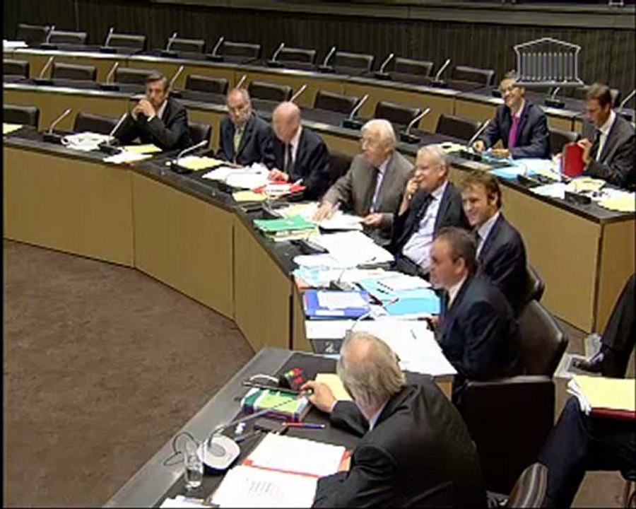 Débat sur l'emploi des jeunes