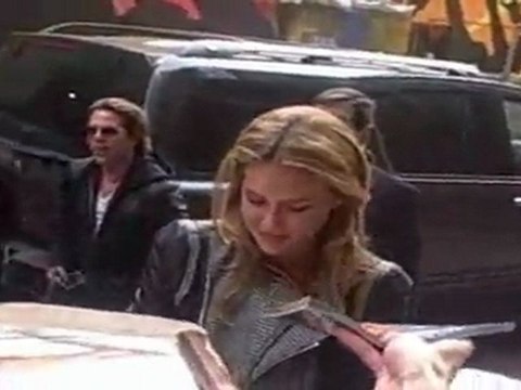 Leonardo DiCaprio and Bar Refaeli Split