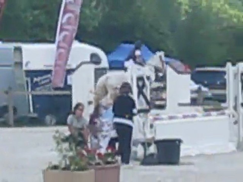 Julie & Odyssée en club2