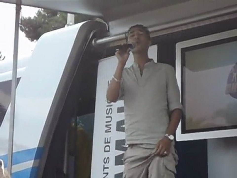 Gilbert Montagné  - Musicienne chanter par hicham