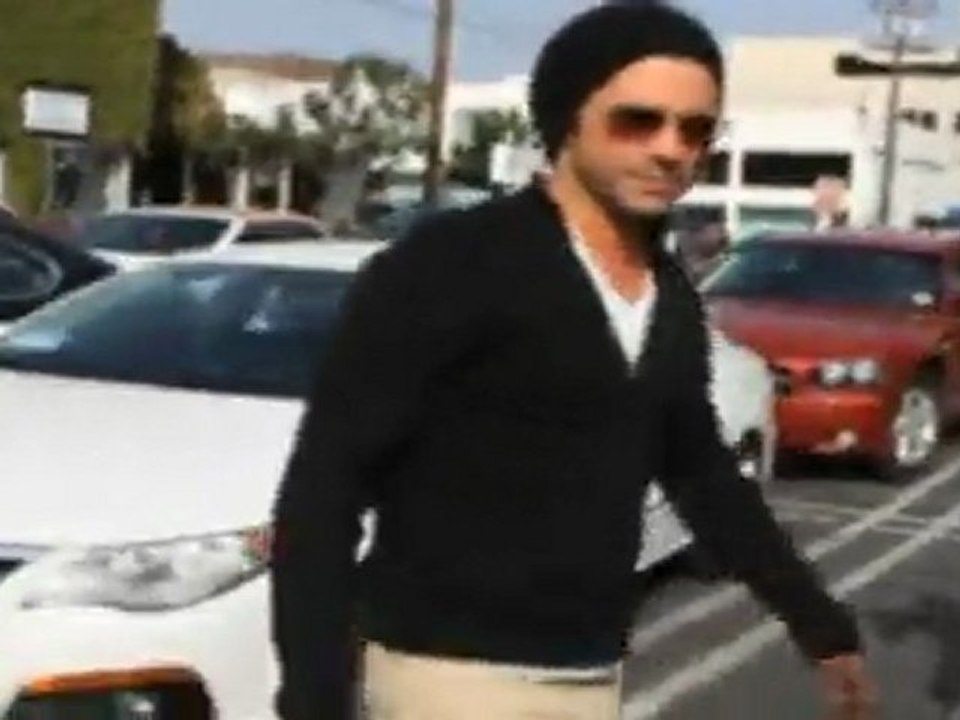 Exklusiv: Hugh and a half Men ?