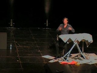 Christophe Alévêque : "Sortir du nucléaire c'est renier de Gaulle !"