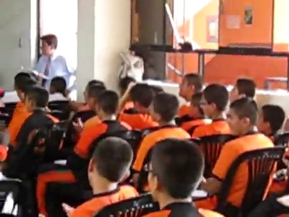 Dr. Walter Davila ( ORATORIA Y LIDERAZGO 11 ) Telf.6500684 / 997717484