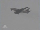 Airplane struck by Lightning on approach to Heathrow - Emirates A380