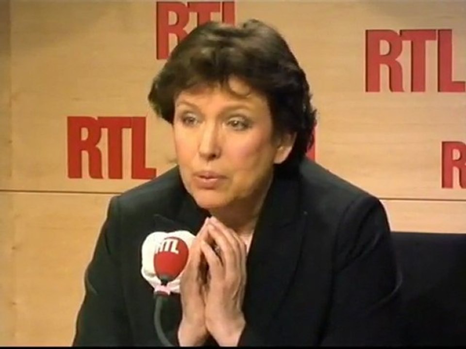 Roselyne Bachelot, ministre des Solidarités et de la Cohésion sociale, invitée de RTL (13 mai 2011)