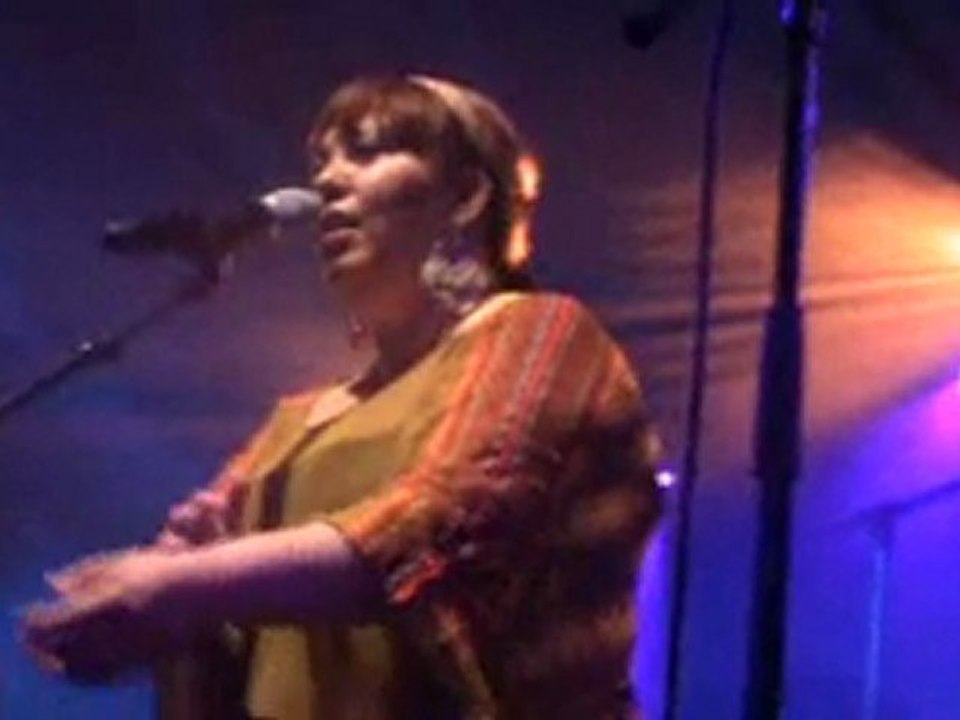 Samira Brahmia au Barbès Café