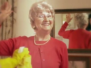 Gadget Cleaner Brasso Gadgetcare Deals with Sticky Fingers