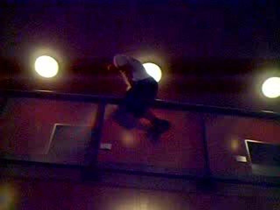 Stockwerk leicht hinunter gehen