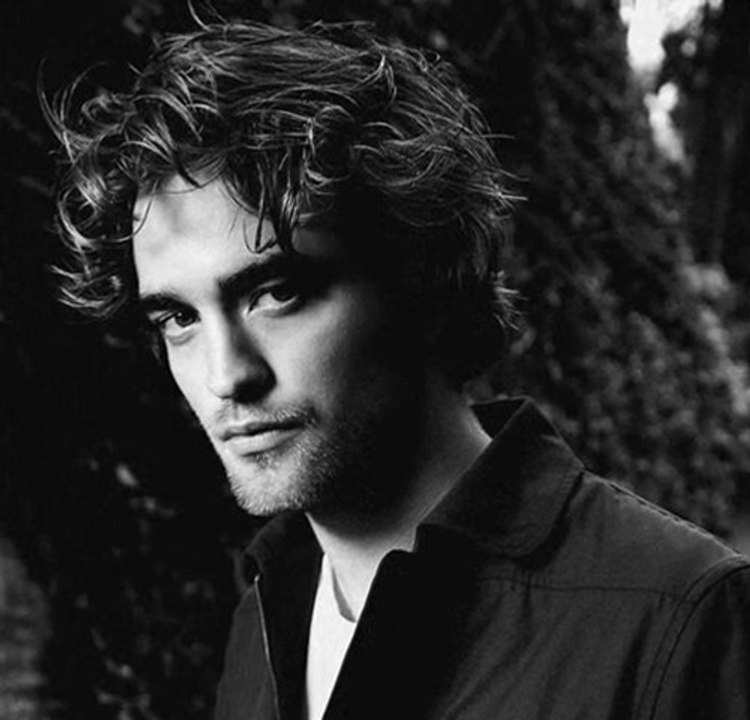 Robert Pattinson - A face, a smile, a man