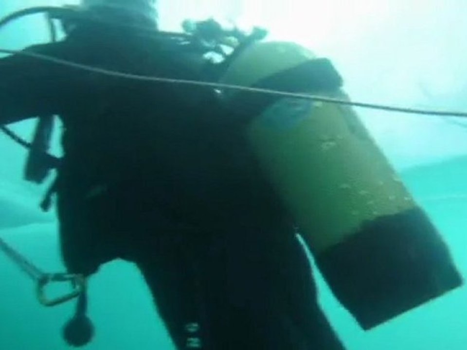 Baikal plongee sous glace Tug Didi