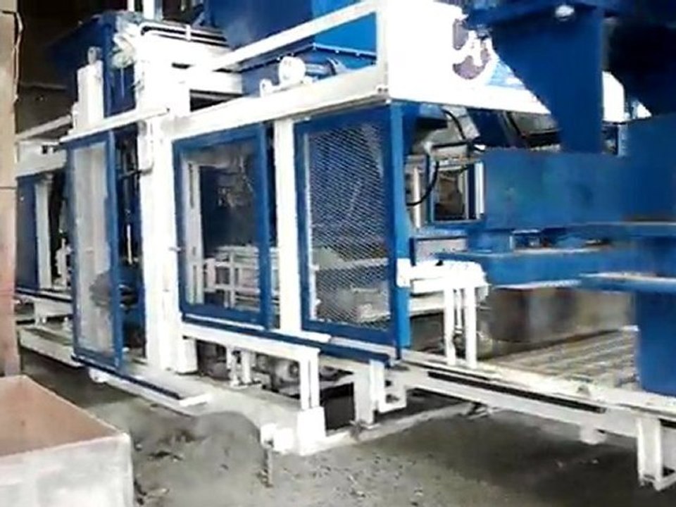 Aytekinler makine Beton blok makineleri parke taşı briket bims bordürdür makineleri.