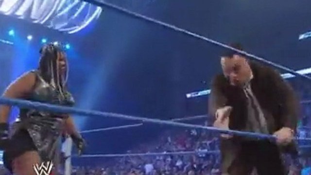 WWW.DESILINKS.CO - WWE Smackdown 13th May 2011- Part 3