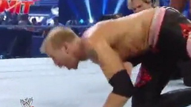 WWW.DESILINKS.CO - WWE Smackdown 13th May 2011- Part 6