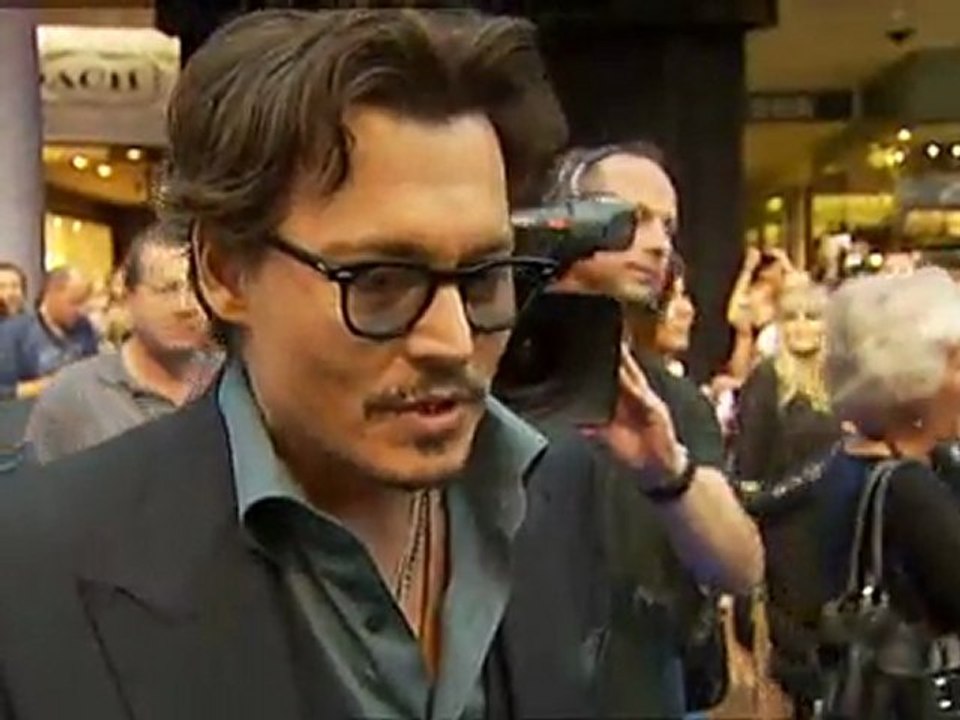 Schoolgirl scores date with Johnny Depp