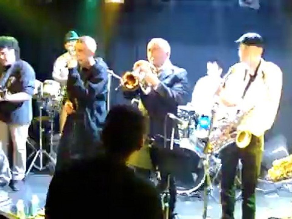 J'aimerais revoir / Les Joueurs de Pihpoh / Catering Café