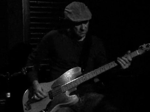 mina de Fabien Duclerc au café des anges de Strasbourg le 06mai 2011