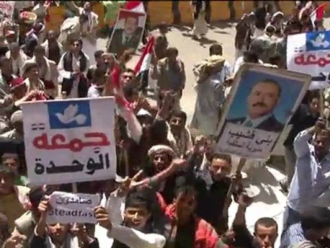 Yémen: 3 tués, le président s'engage à résister