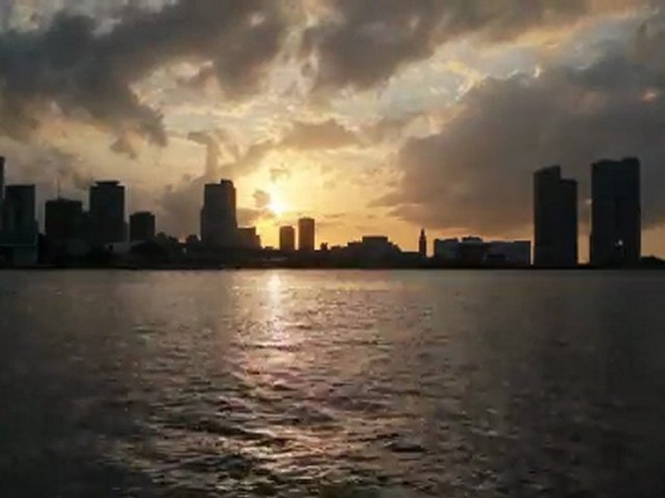 023904_1m9s_24fps 1080p HD