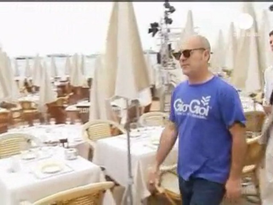 Cannes'da cuma gösterimleri