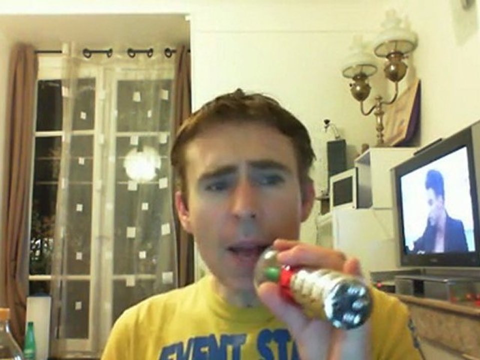 Wiwi égratigne "nanas et nanas"