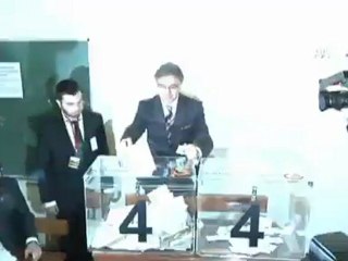 Adaylar oylarını kullandı