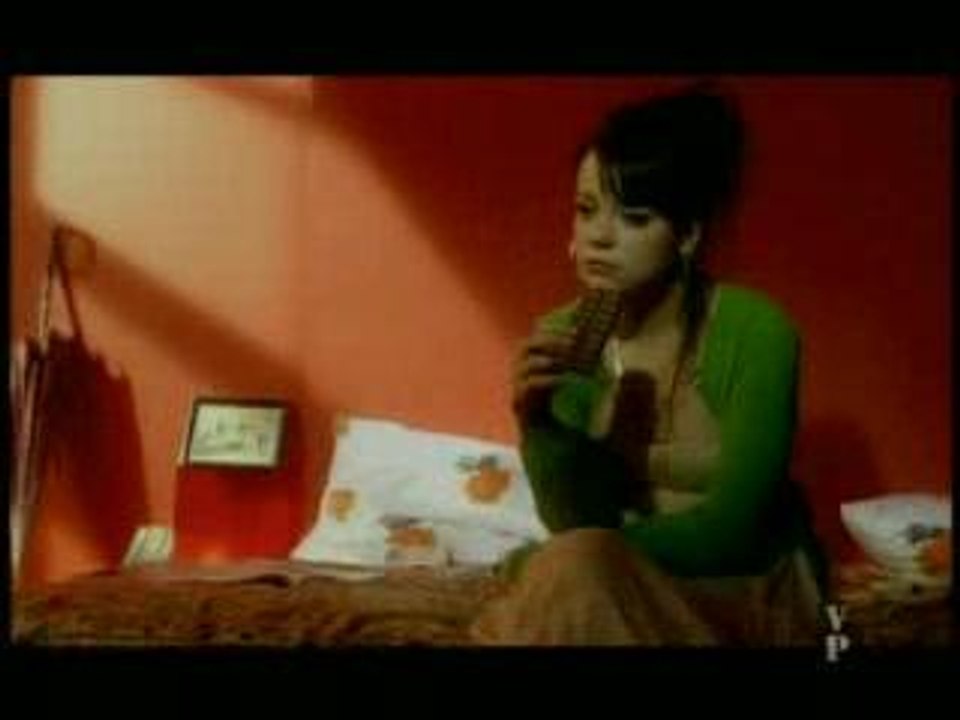 Lily Allen - Smile