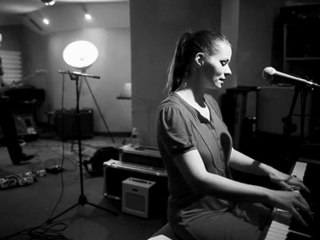Laetitia Velma - Le Pays Etranger (Froggy's Session)