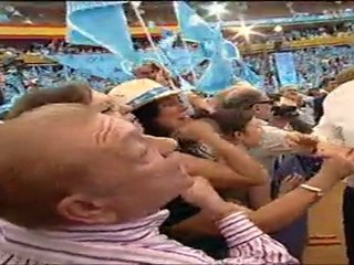 Zapatero habla de sorpresa el 22-M y Rajoy de volver al milagro español