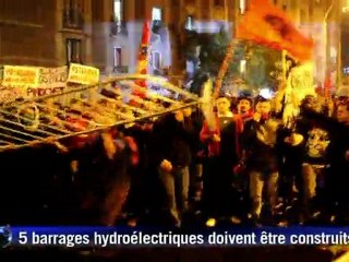 Manifestation contre le projet de barrages en Patagonie