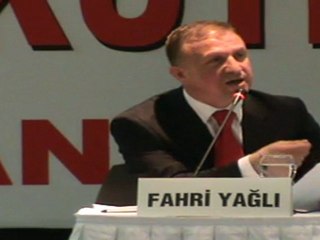 5- " TBMM' de Grubu Bulunan Siyasi Partilerin Yeni Dönemde İlaç ve Eczacılık Politikalarına Bakışı" Konulu Panel