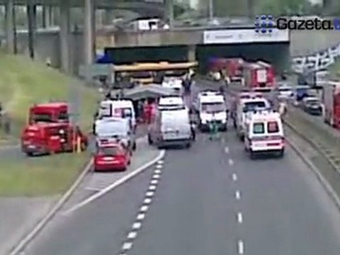 Gigantyczny wypadek autobusu w Warszawie