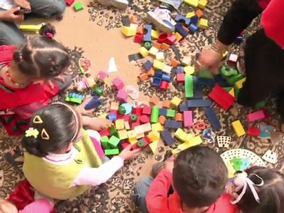 Arabic-Web-School's out for Libyan children of the revolution