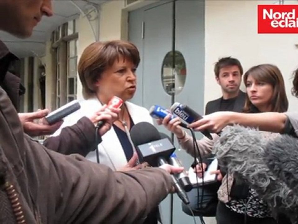 Inculpation de DSK : Aubry en appelle à "garder la décence nécessaire"