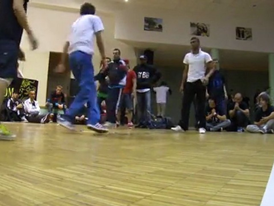 Ted & Kiu 4final Project x - Battle Fameck 30 Avril 2011