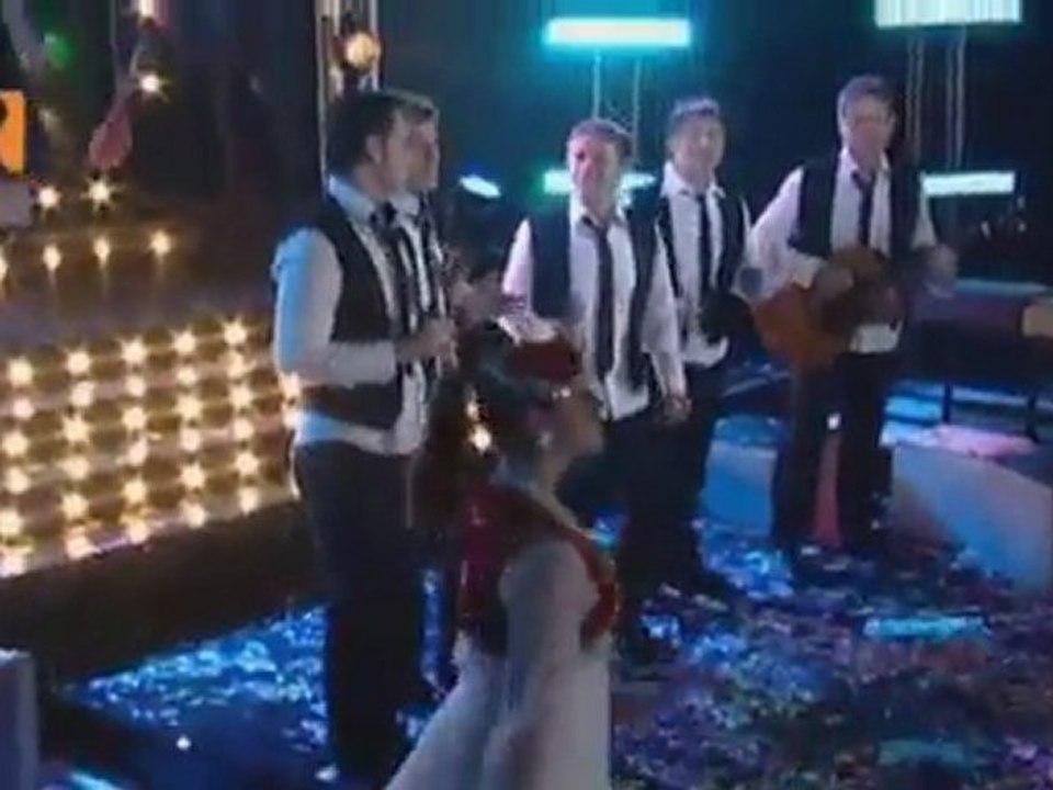 Vëllëzrit Mziu - Sikur trëndafil në shkretëtir 2011 HD