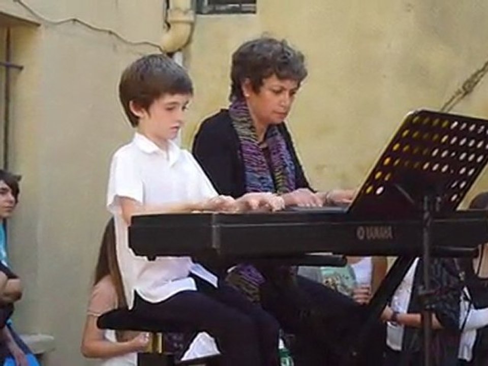 Victor joue Careless avec Martine Gauthier