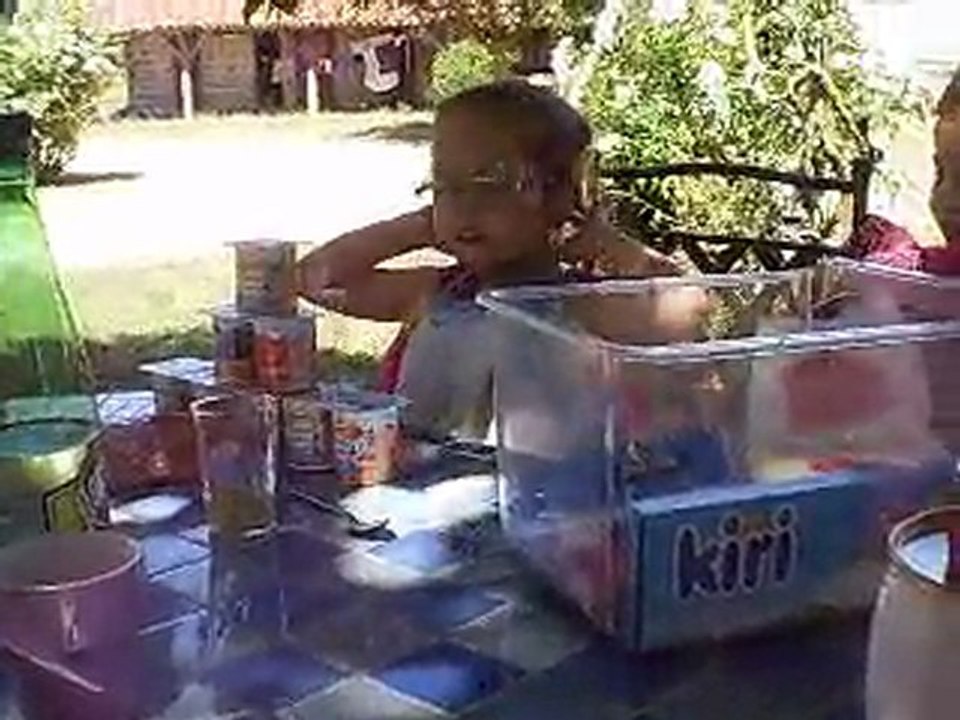 18mai11-lechateau-de-yaourt1