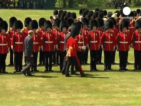Gli Obama a Londra dalla regina Elisabetta II