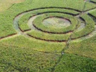 New Crop Circle in Sumatera Barat, Indonesia 13-May-2011