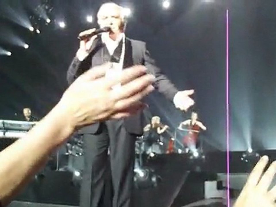 Les lacs du connemara fin Sardou Palais des Sports 14 mai 2011