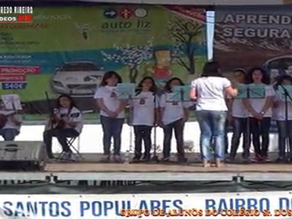 GRUPO ALUNOS COLÉGIO S.MILAGRES-FEIRA DE LEIRIA 2011