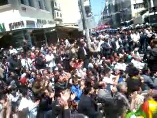 Polis İstiklal'deki Protestoya Müdahale Etti
