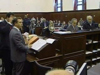 O poder atrás das grades