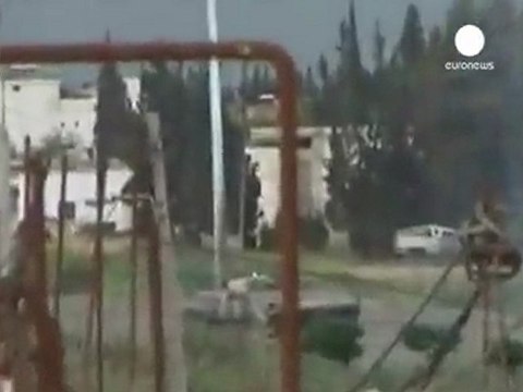 Syrians pour into Lebanon to escape violence